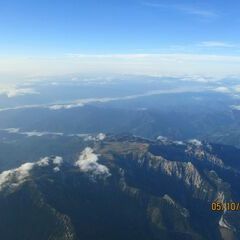 Flugwegposition um 06:07:38: Aufgenommen in der Nähe von Gemeinde Schwarzau im Gebirge, Österreich in 3829 Meter